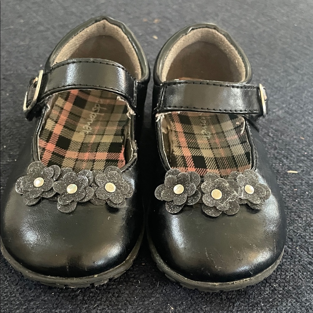 Black Kids Mary Jane Shoes with Floral Detail